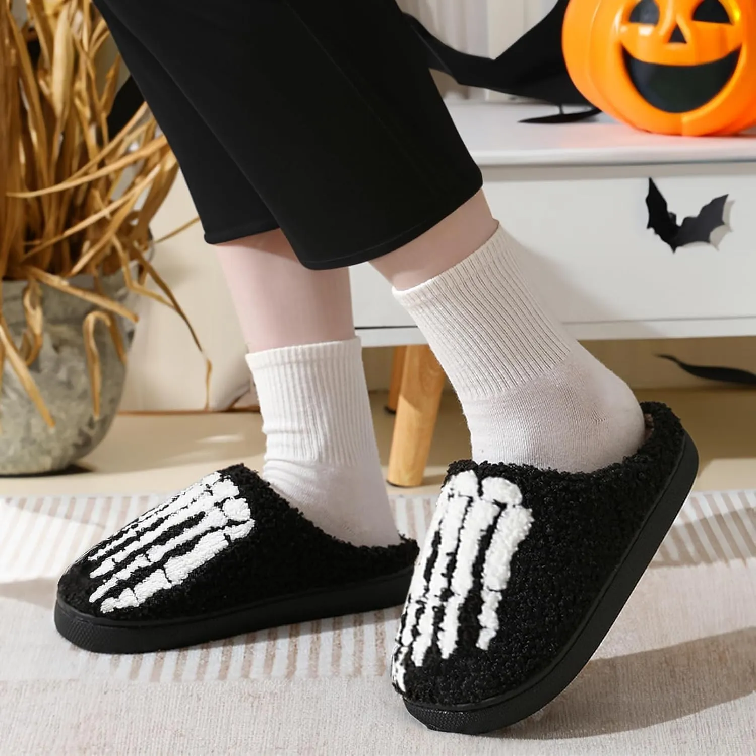 24 Years New Animal Fruit Slippers For Women Fluffy Plush Slippers Cute Cartoon House Slipper Fruit Slippers for Womens Mens Plush Soft Memory Foam House Shoes Women's Men's Cute Slippers