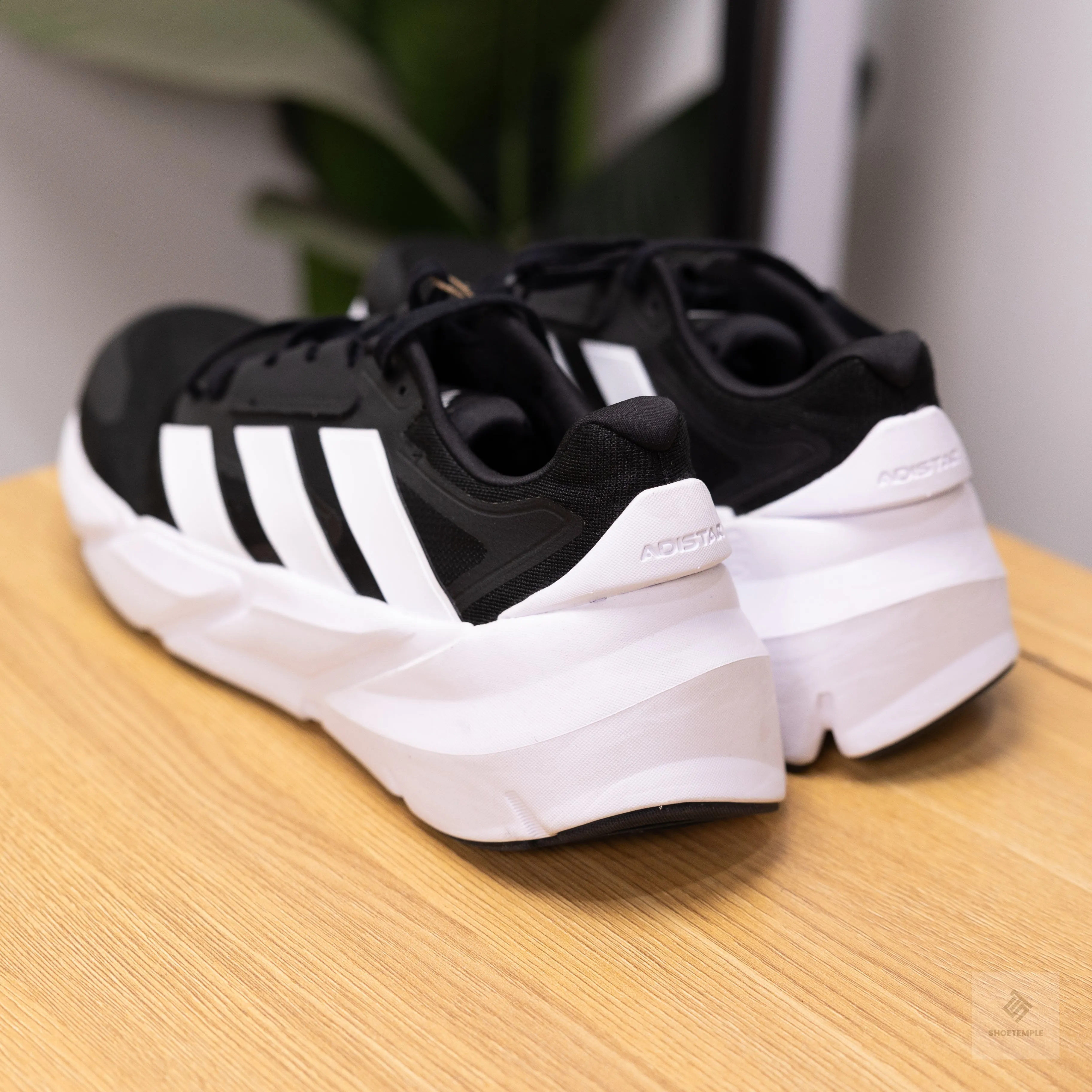 Adidas Adistar 2