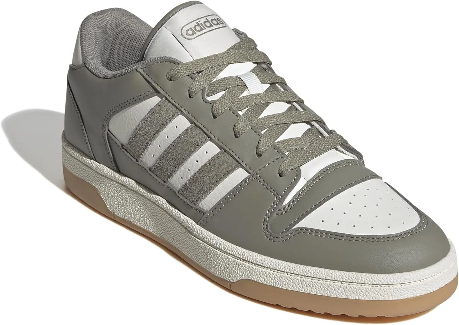 adidas Men's Turnaround Basketball Sneaker