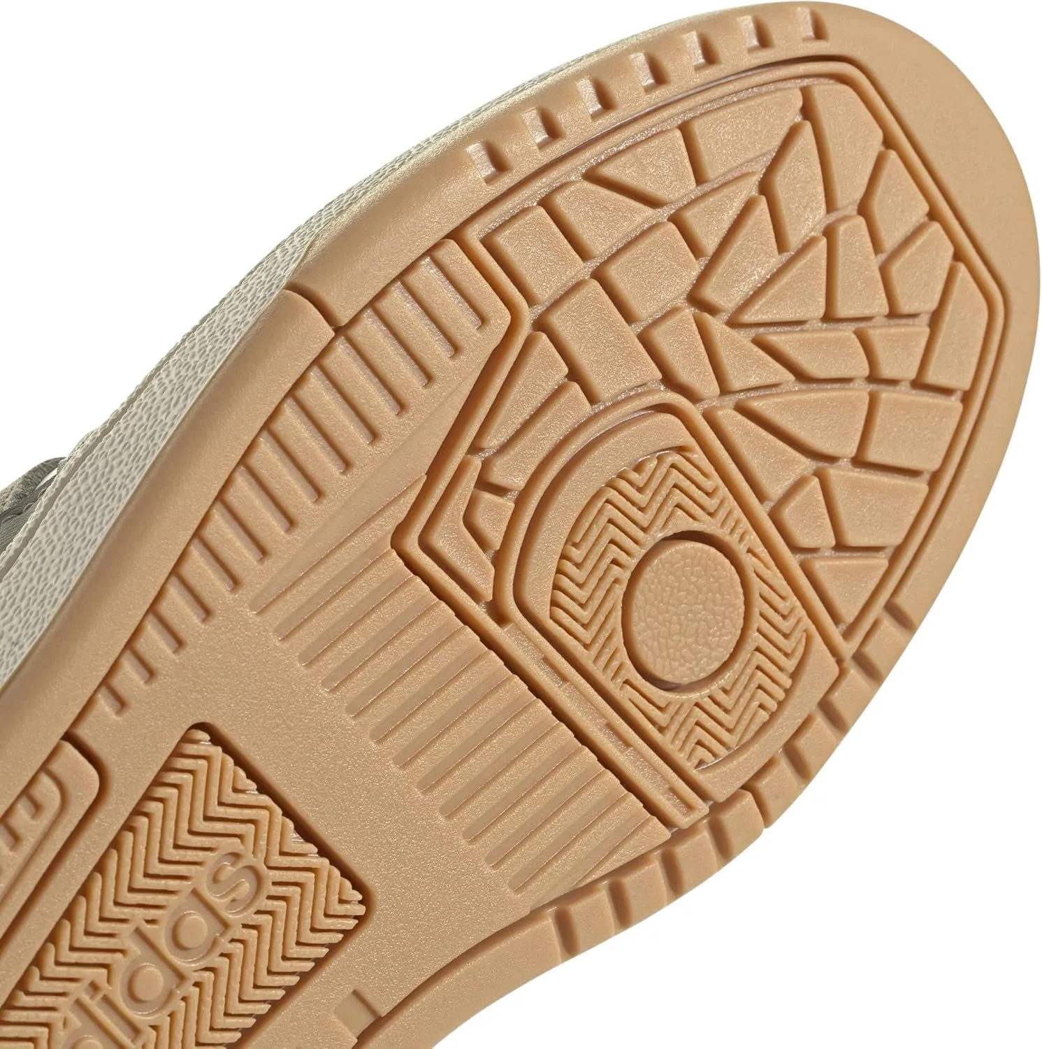 adidas Men's Turnaround Basketball Sneaker