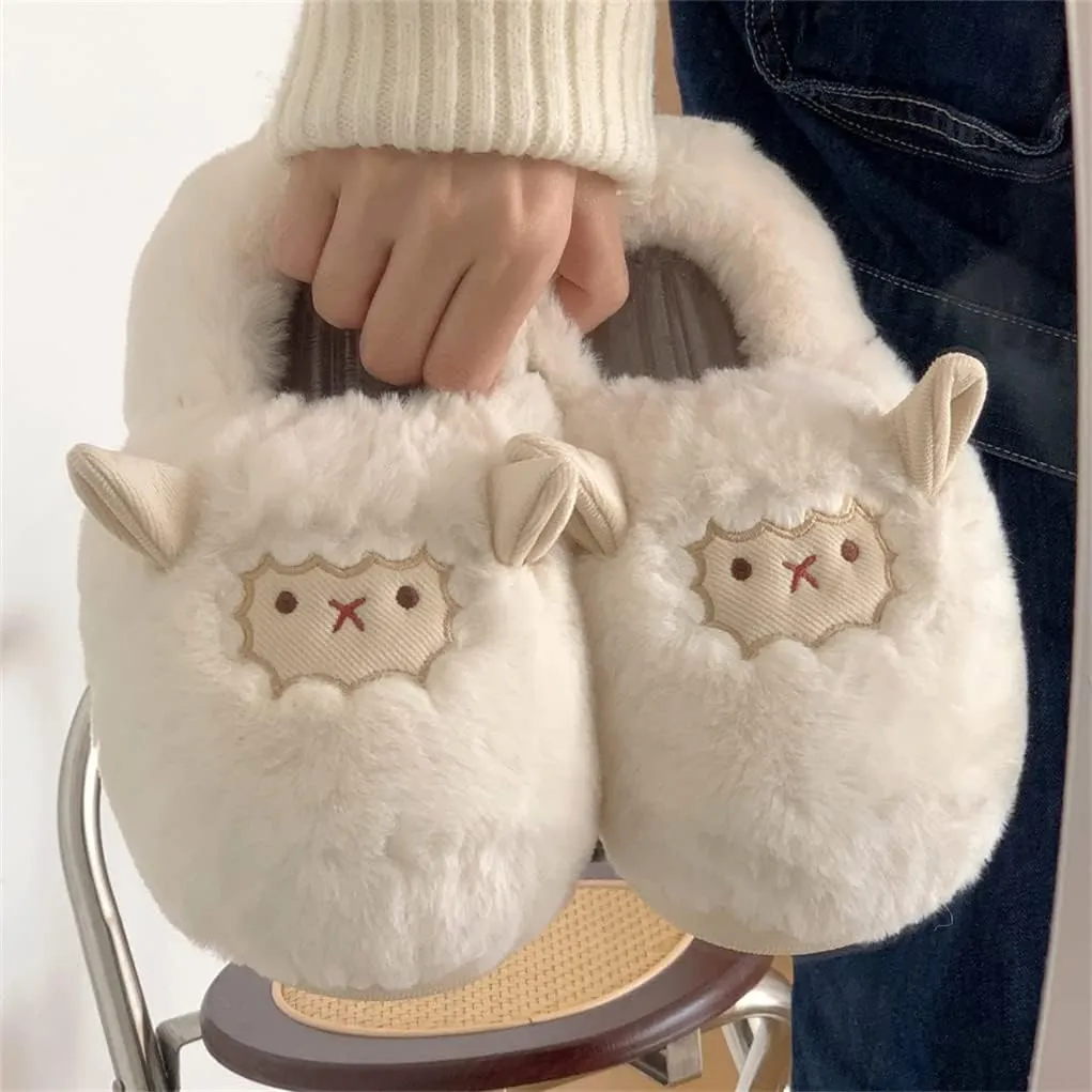 Autumn and Winter Men's and Women's Indoor and Outdoor Plush Sheep Slippers, Bear Pig Slippers. Cute animal slippers. Soft and comfortable warm plush shoes.