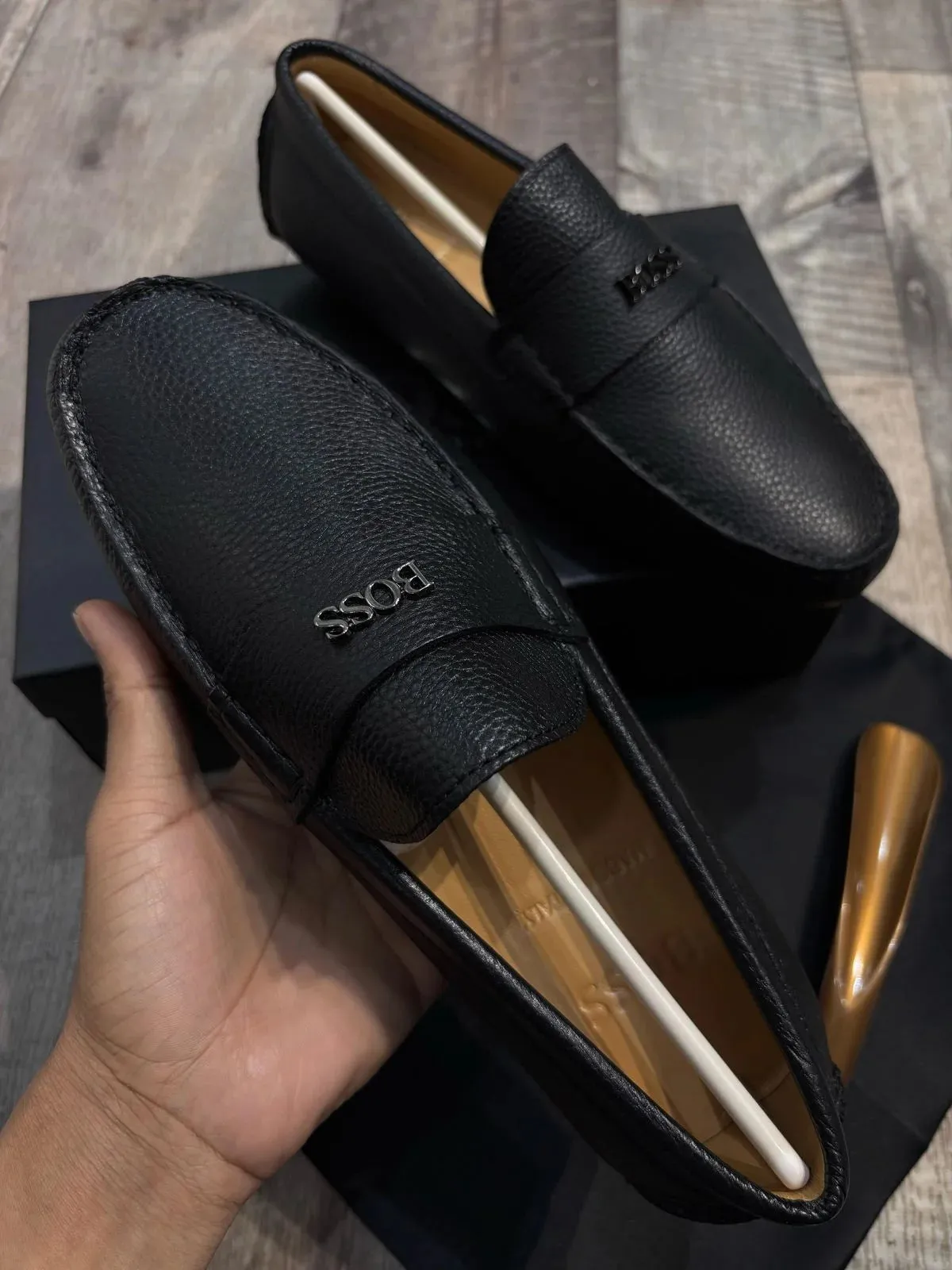BOSS || Men's Noel Nappa-Leather Driving Moccasins With Metal Logo - BLACK