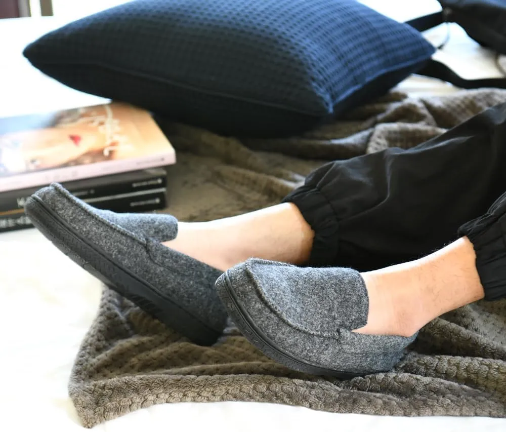 DL Men's Memory Foam Moccasin Slippers Breathable Moccasin Slippers Micro Wool House Shoes Anti-Slip Sole Indoor Outdoor