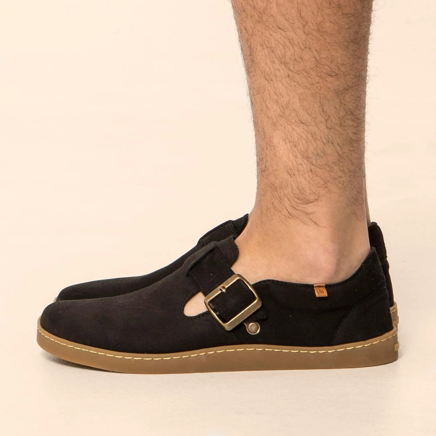 El Naturalista Unisex Apartment Low-top, Black, 13 Wide US Women