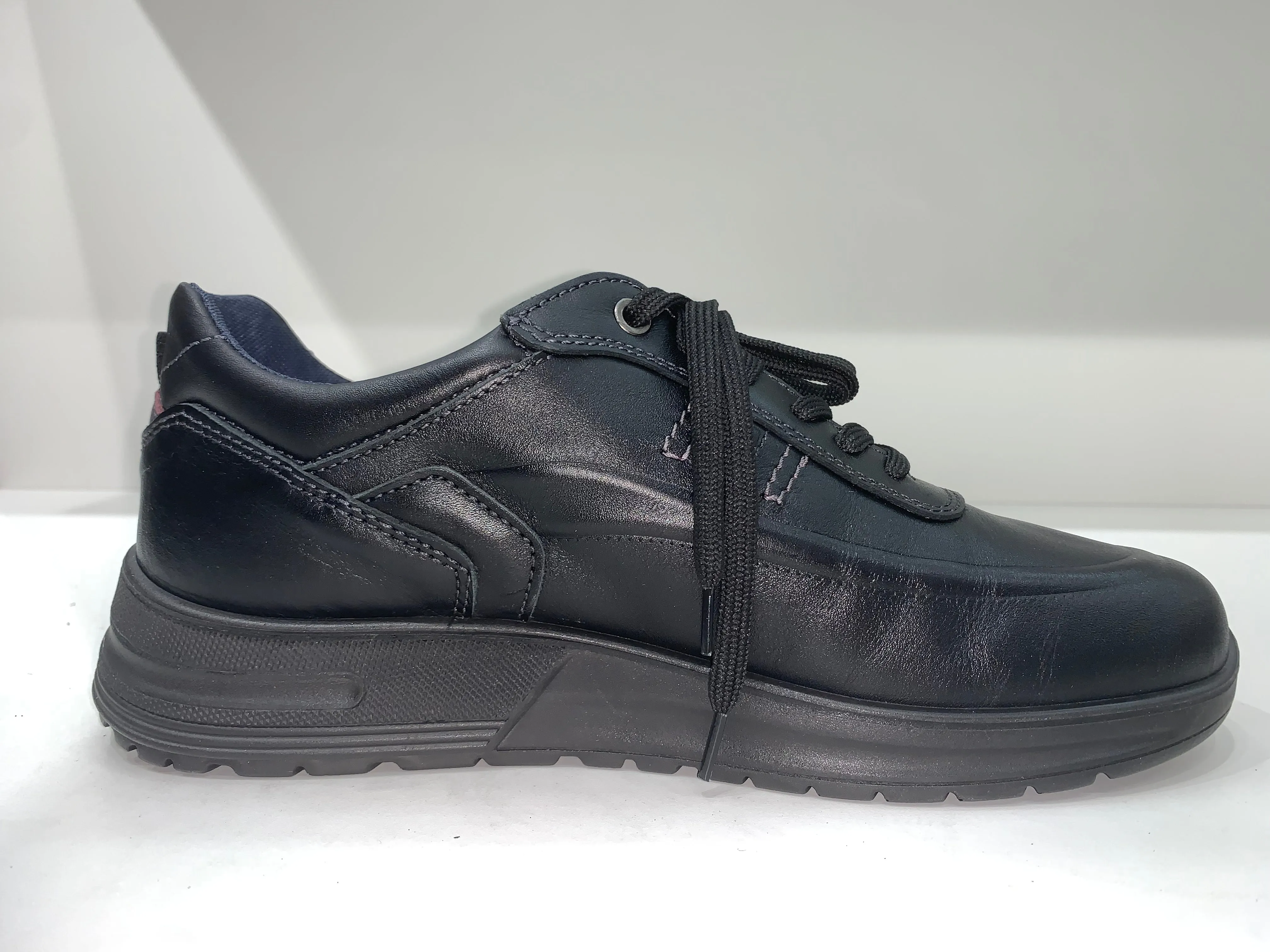 EXECUTIVE CRAFT NAPA LACE UP BLACK