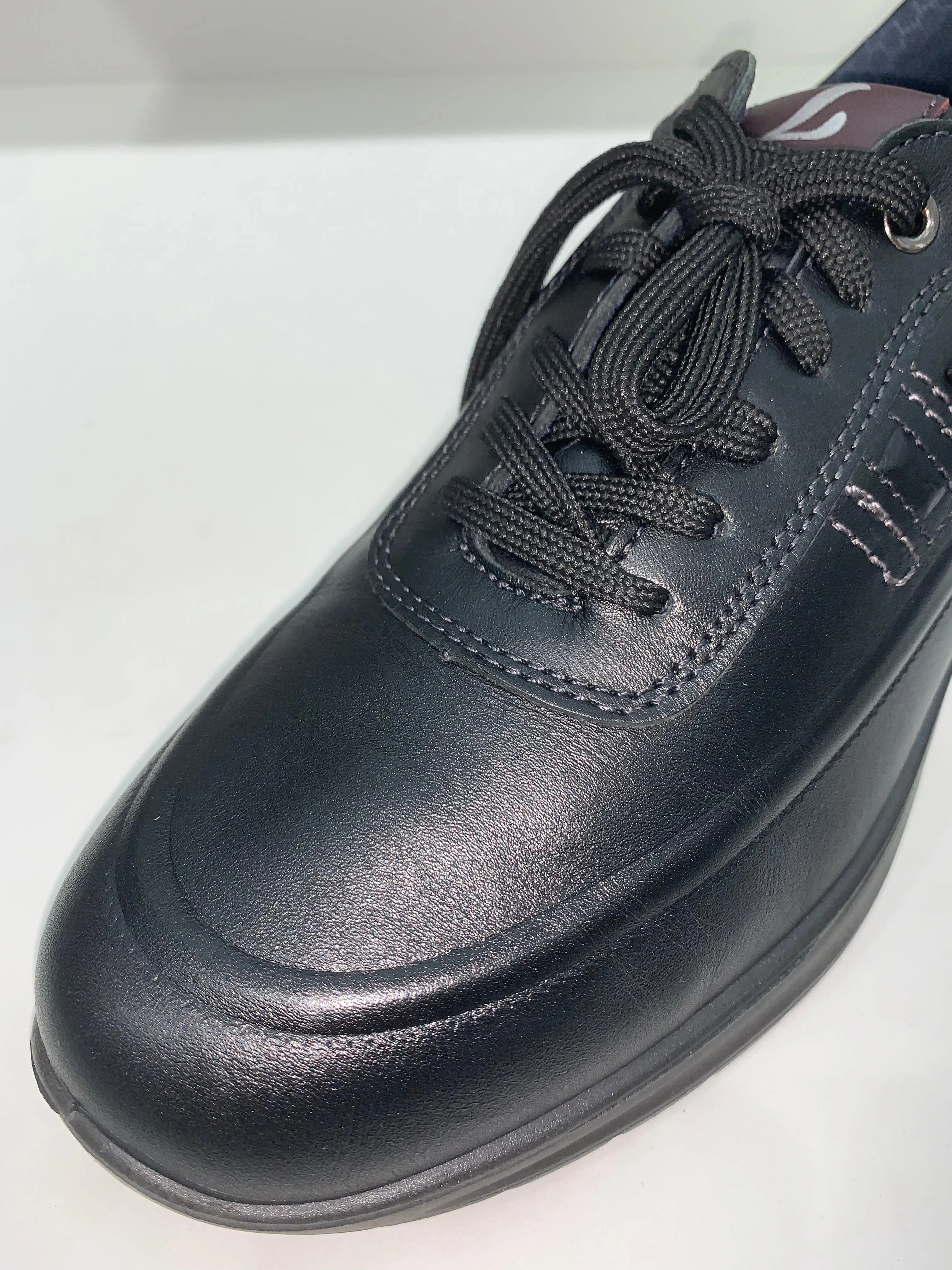 EXECUTIVE CRAFT NAPA LACE UP BLACK