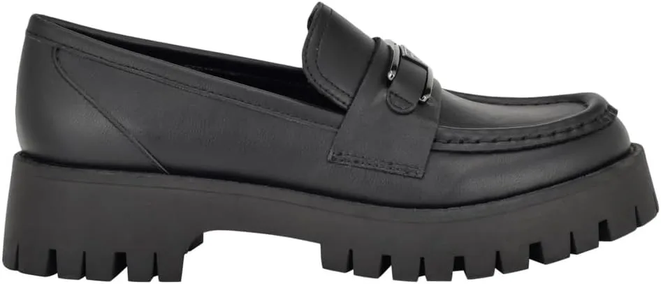 GUESS Women's Tracers Loafer
