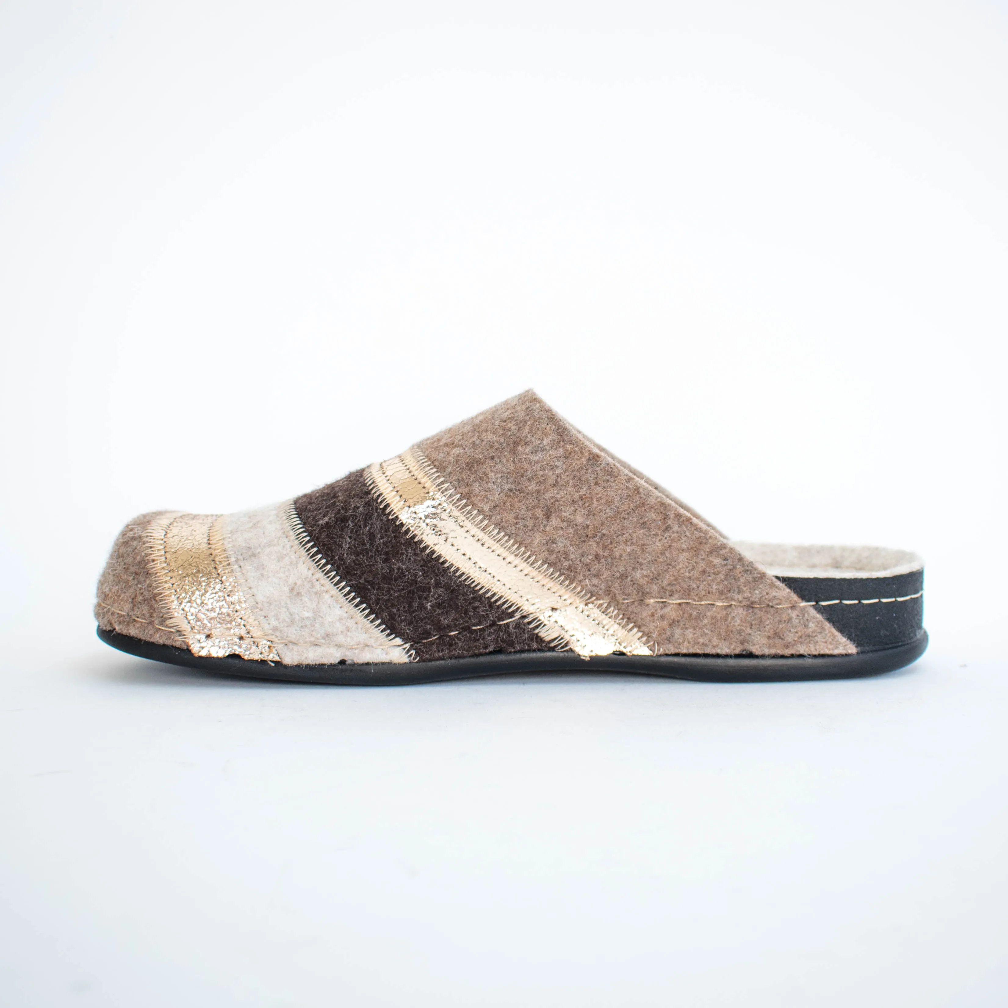Hannah Camel Metal