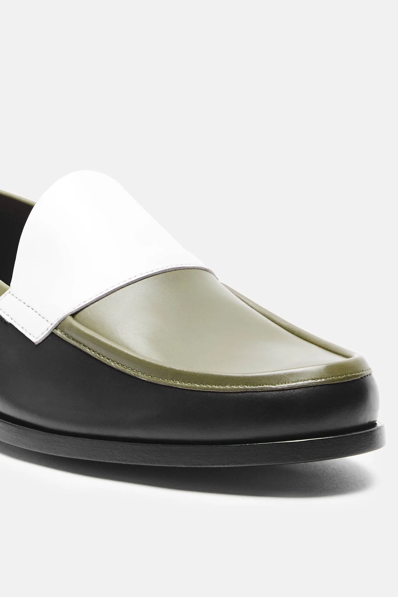 Hardy Loafer - Multi Black