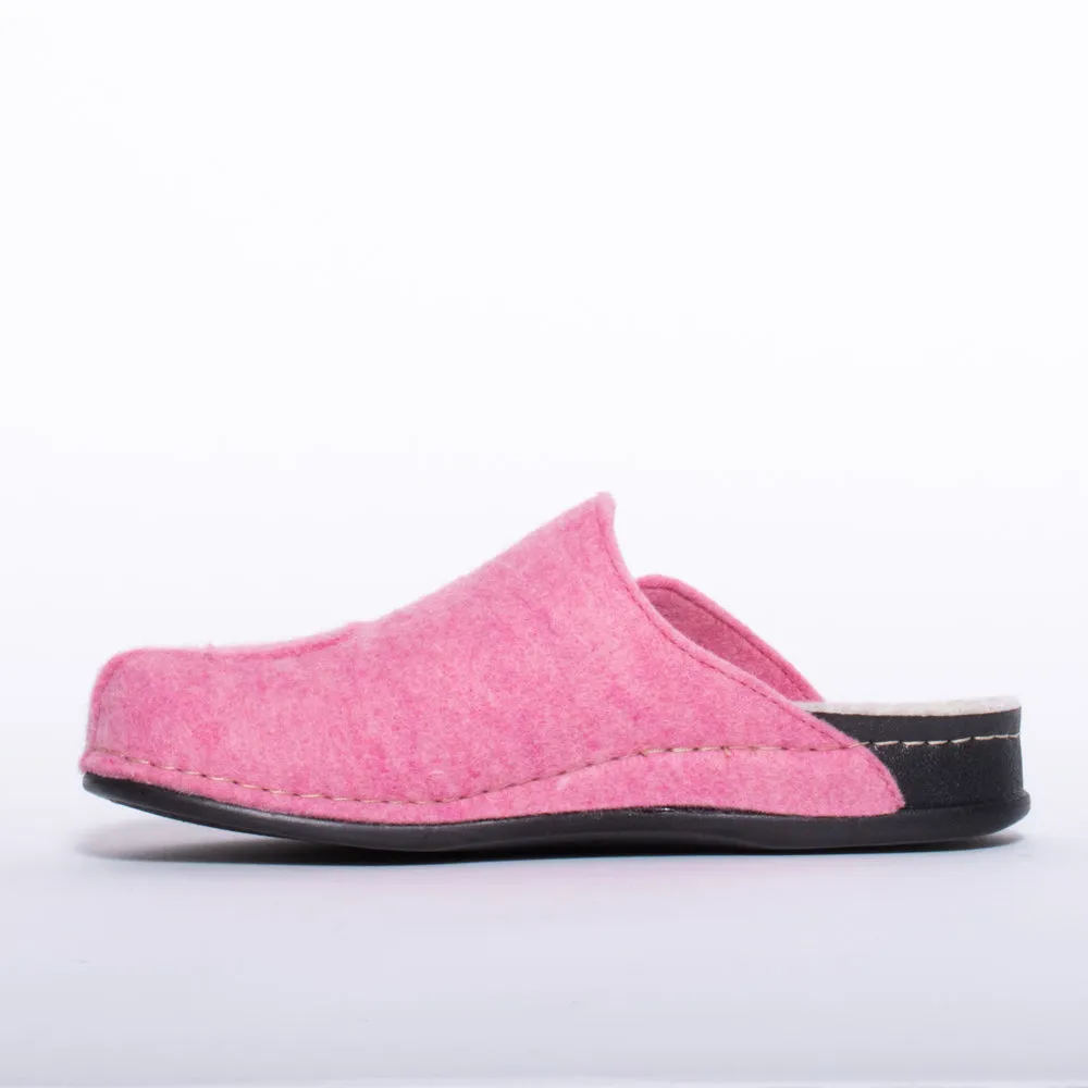 Harriet Pink