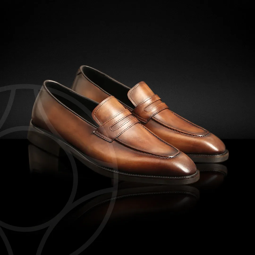 LINCOLN Classic Loafer, Crafted in Patina Coloured Leather