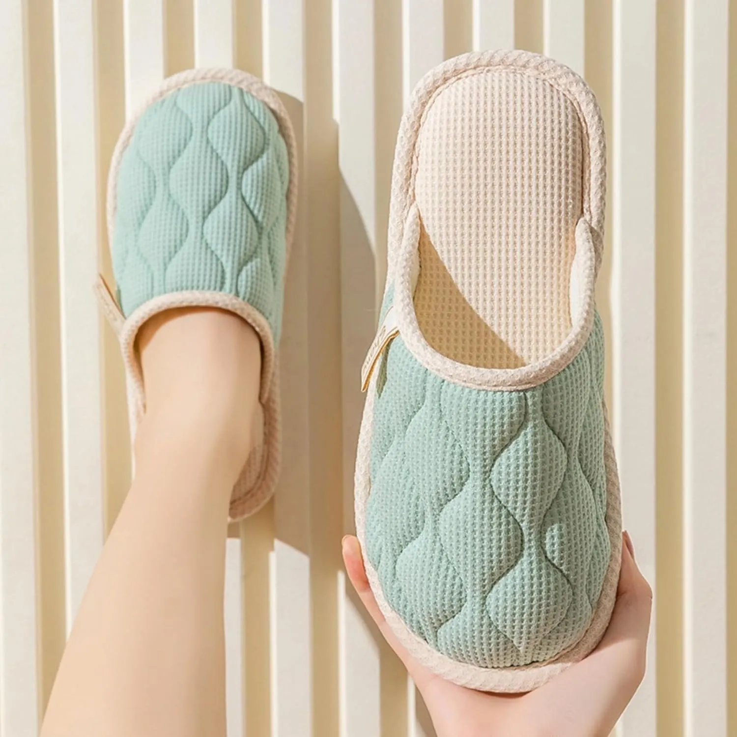 Linen House Slippers Couple Indoor Lightweight Home Slippers Soft Sole Bedroom Slippers Shoes Non-Slip Plush Cotton Autumn Slippers Slides Winter Warm Slippers for Women Men