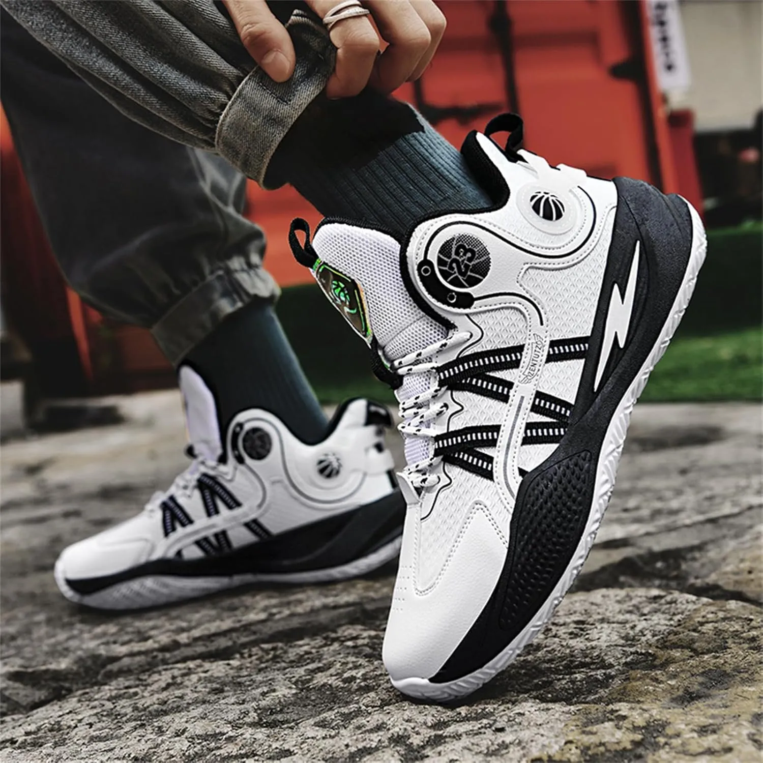 Mens High Top Basketball Shoes Streetball Breathable Non Slip Outdoor Sneakers Cushioning Workout Running Shoes for Fitness Tennis Shoes
