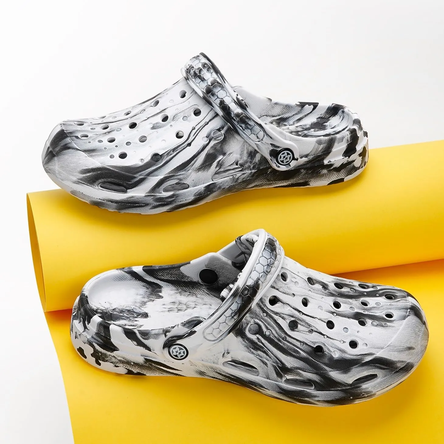 Mens Womens Garden Clogs Shoes with Arch Support Unisex Gardening Slip on Sandals Beach Slippers Tie-Dye Clog