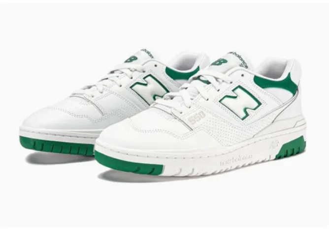 New Balance 550 trainers in White and Green