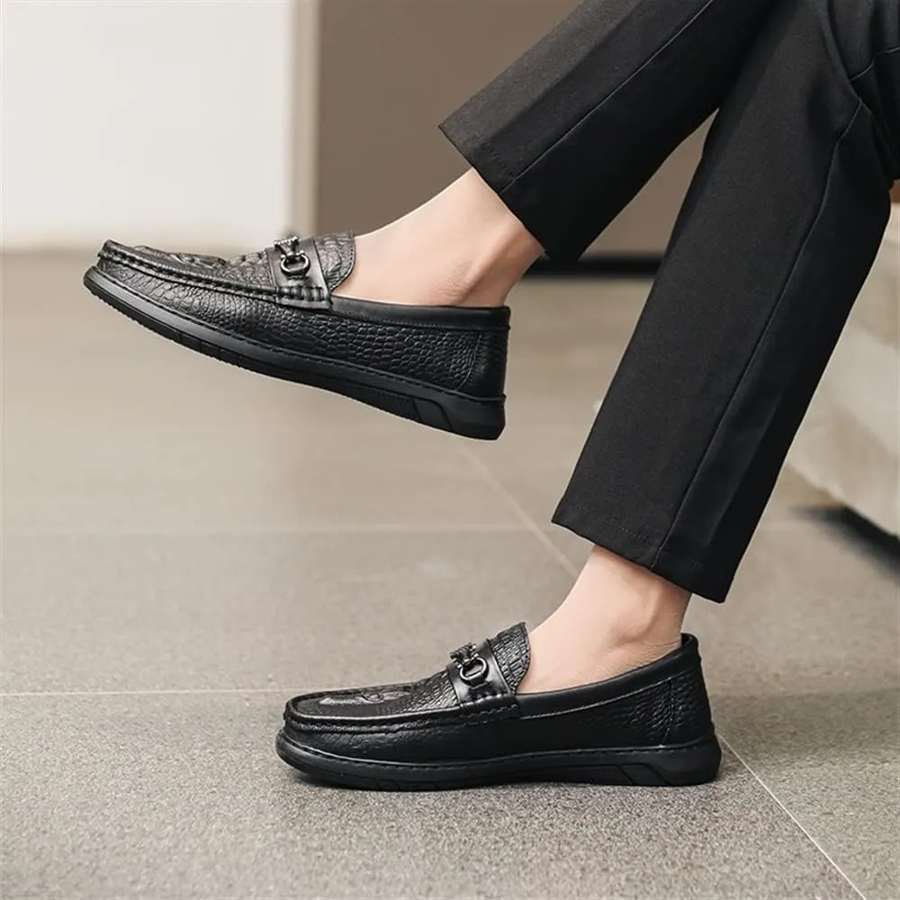 New Men's Loafers Round Toe Moccasins Faux Crocodile Print PU Leather Comfortable Flexible Slip Resistant Walking Party Slip-ons