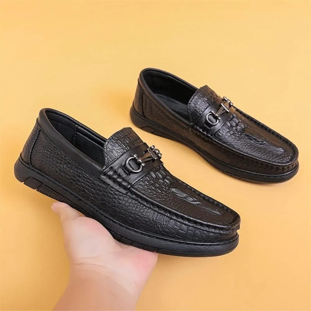 New Men's Loafers Round Toe Moccasins Faux Crocodile Print PU Leather Comfortable Flexible Slip Resistant Walking Party Slip-ons