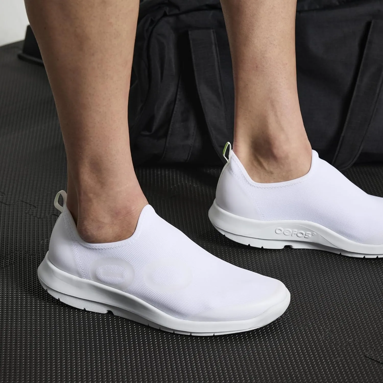 OOFOS OOmg Sport Low Recovery Shoe - Men’s