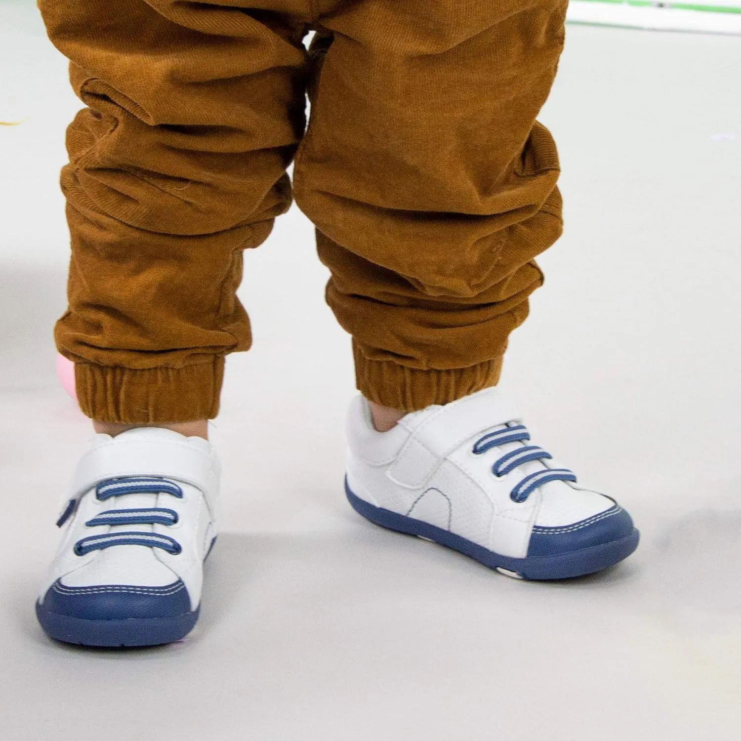 pediped Unisex-Child Flex Dani School Uniform Shoe