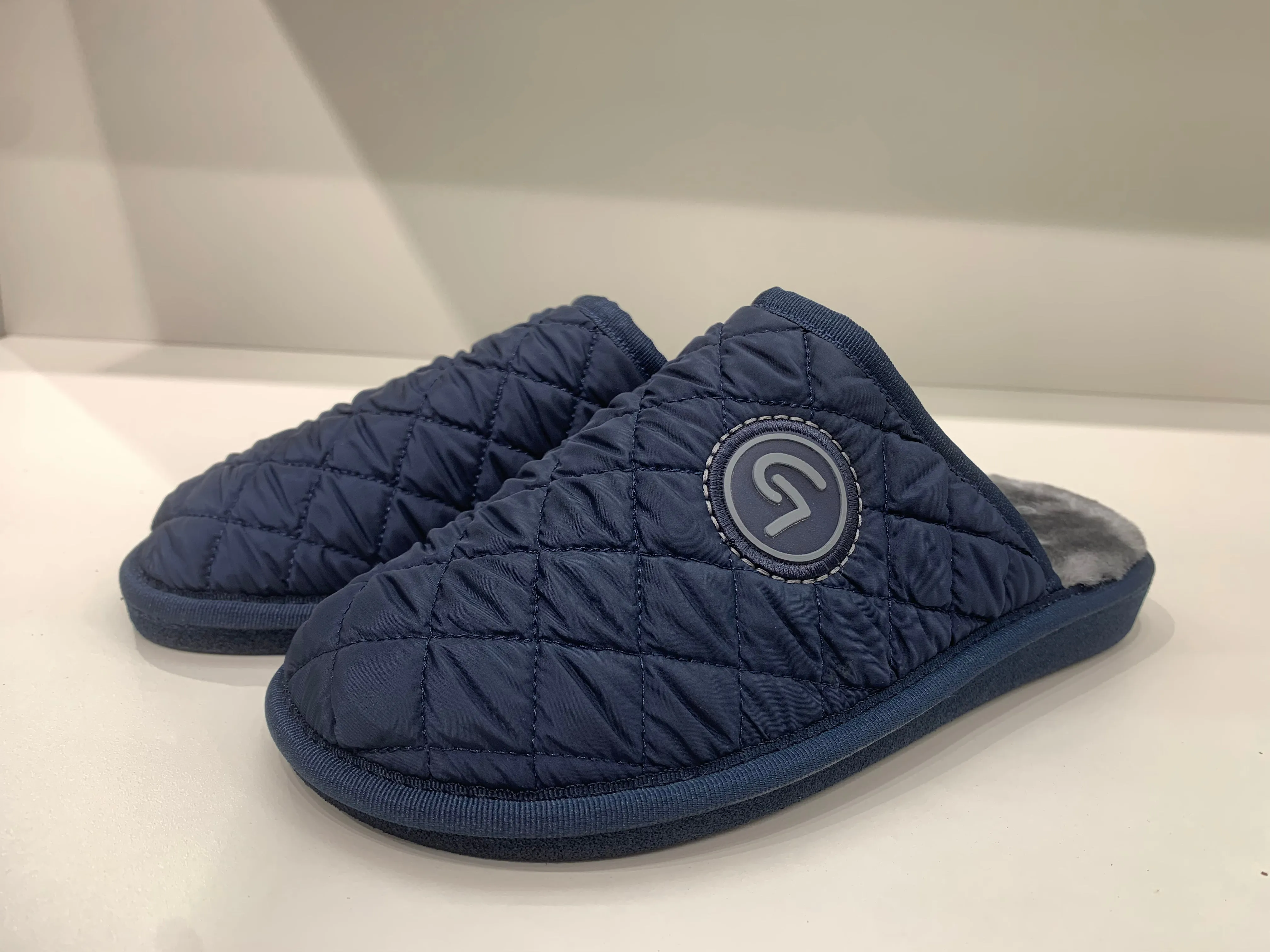 PLUSH ELITE NAVY GREY