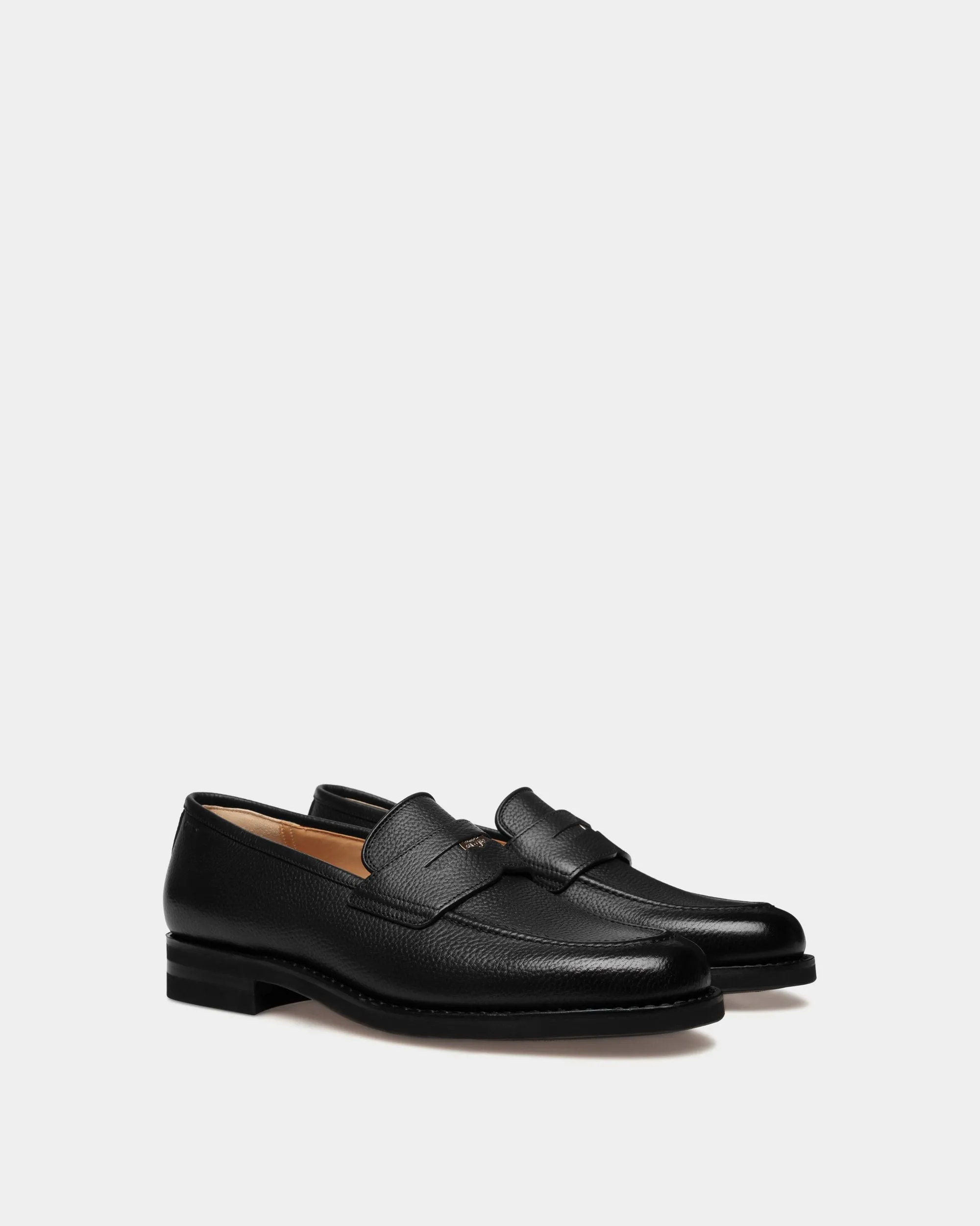 Schoenen Loafer In Black Grained Leather