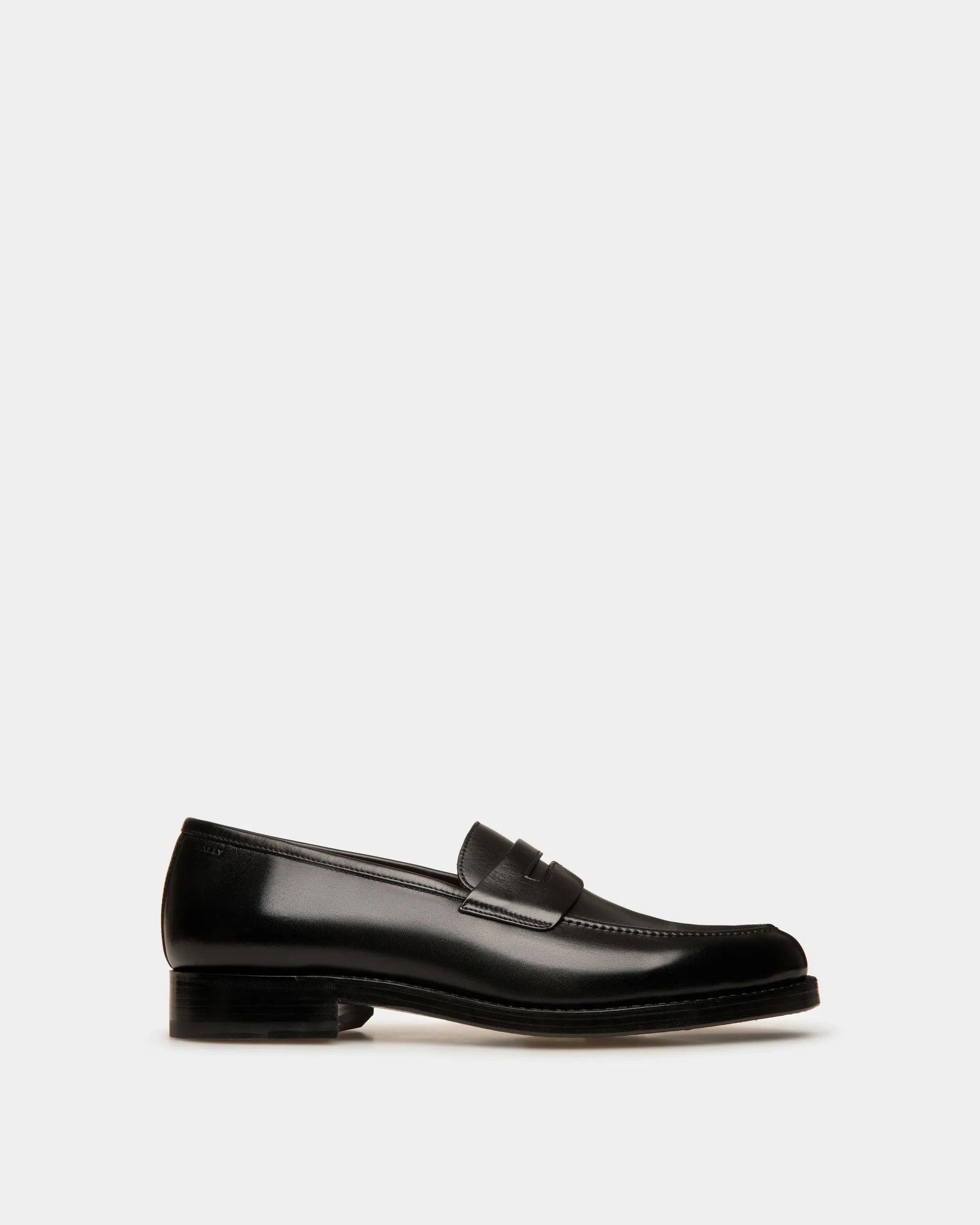 Schoenen Loafer In Black Leather