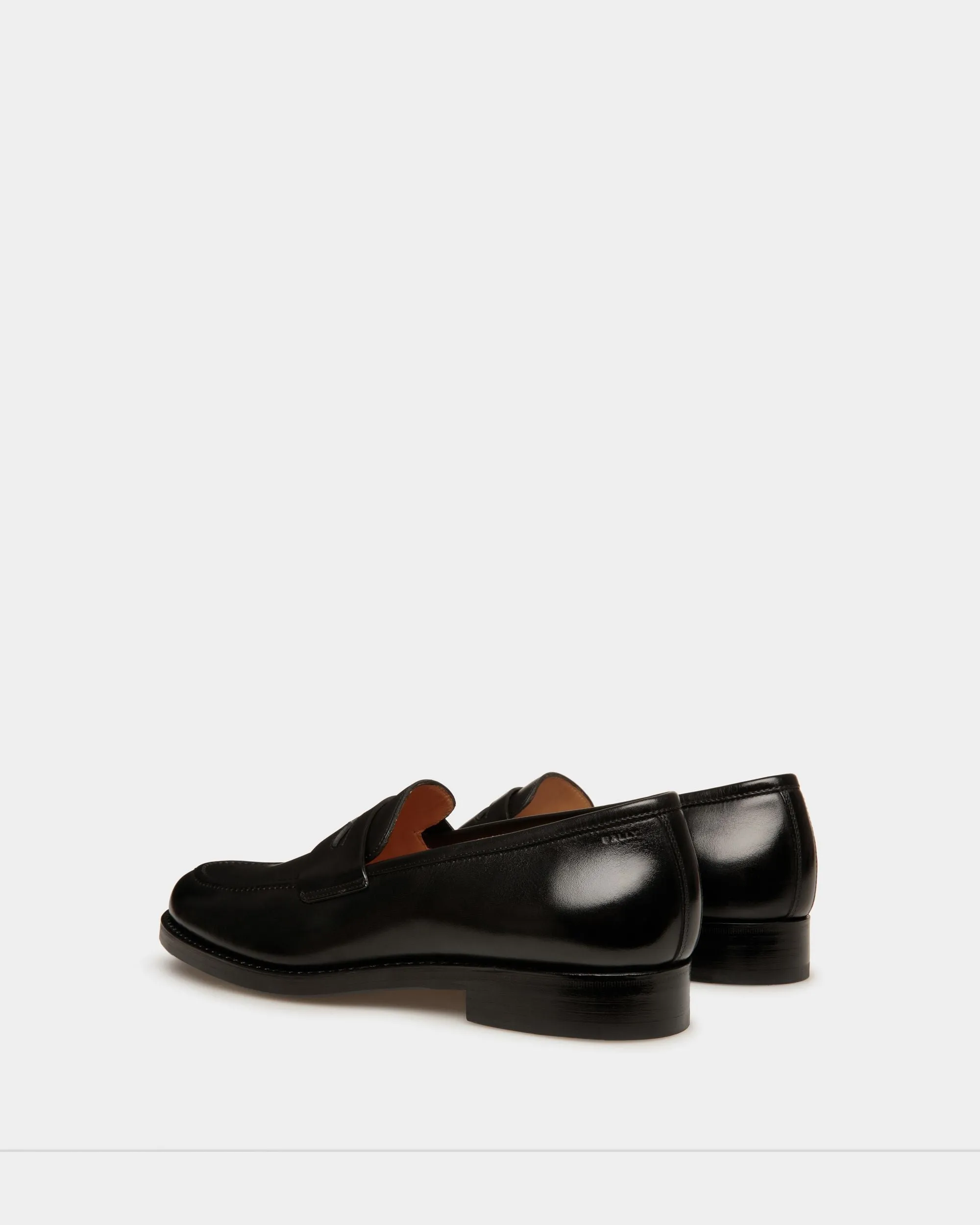 Schoenen Loafer In Black Leather
