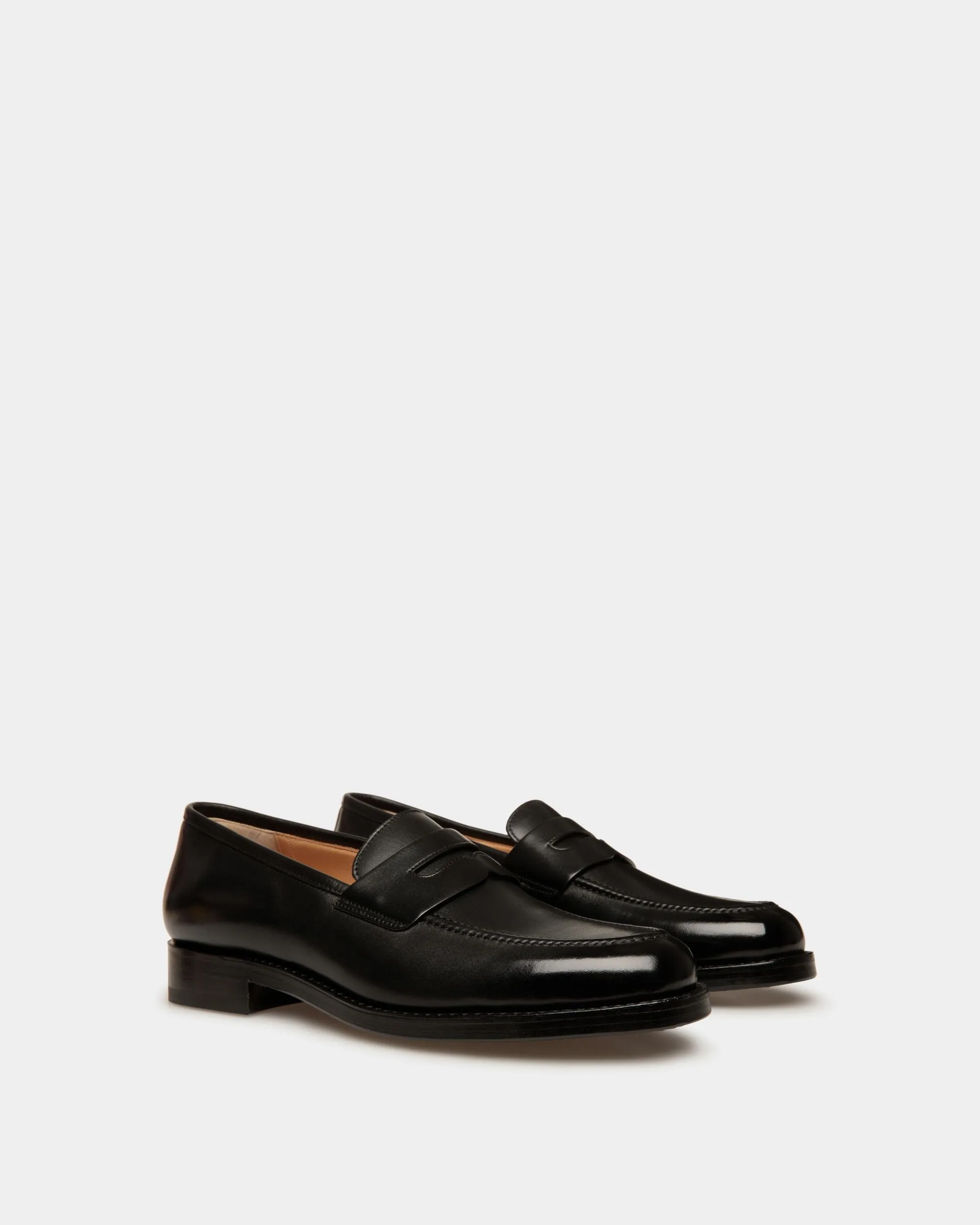 Schoenen Loafer In Black Leather