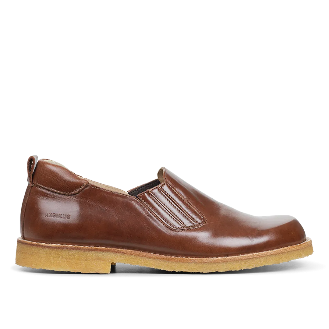 Shoe w elastic