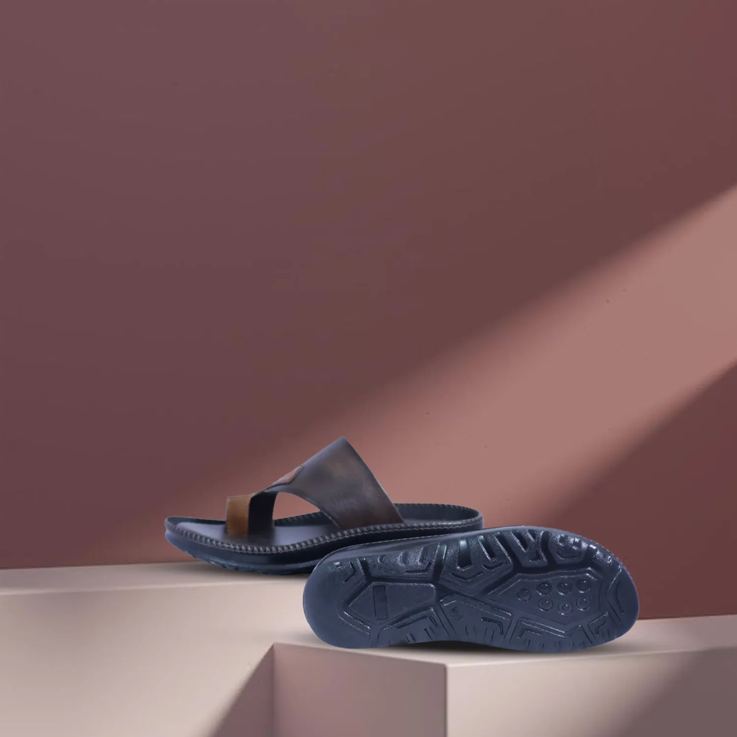 Urbansole Refined Roamer