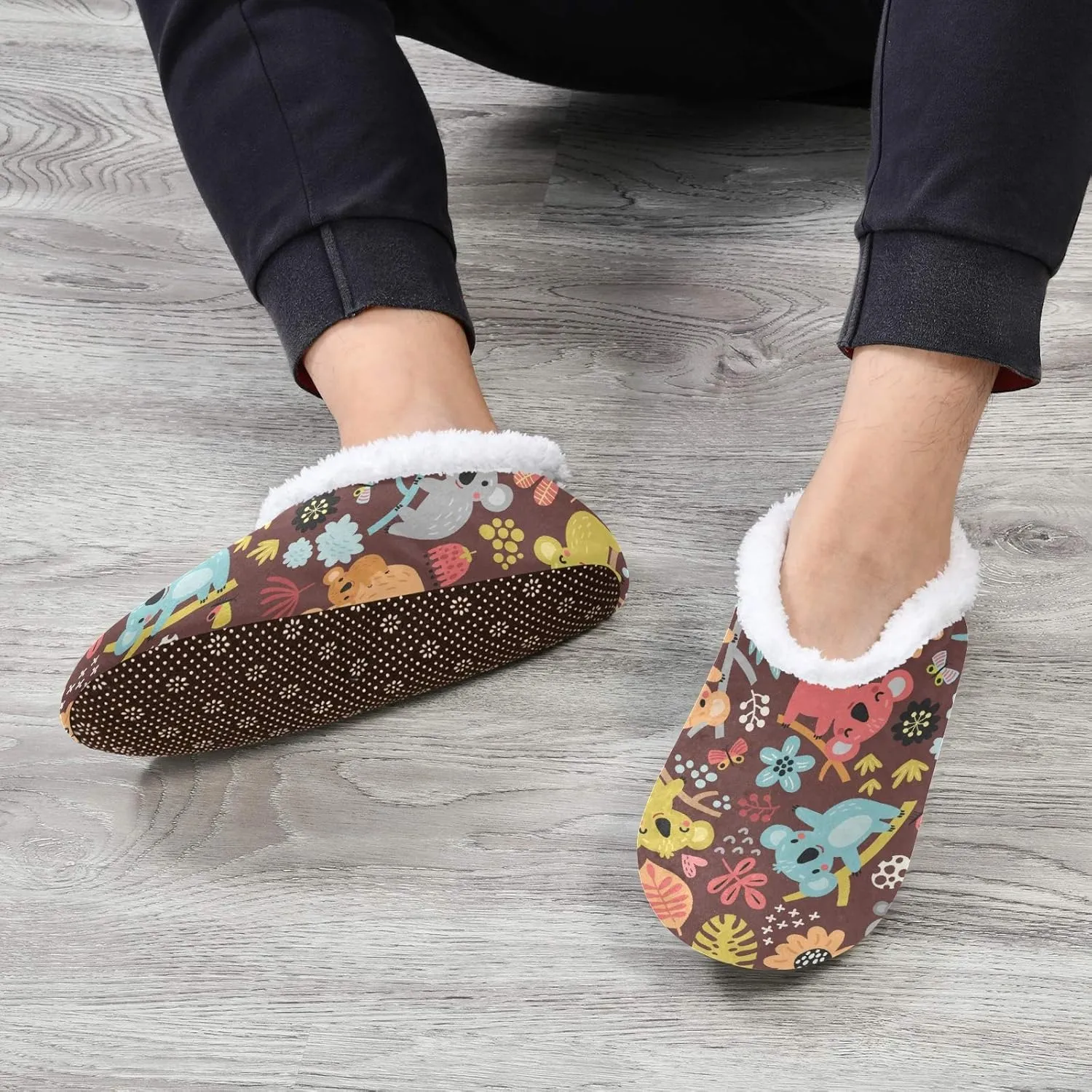 Winter House Slippers for Women/Men with Seamless Pattern with Fall Maple Leaves Element Cozy Fleece Slippers
