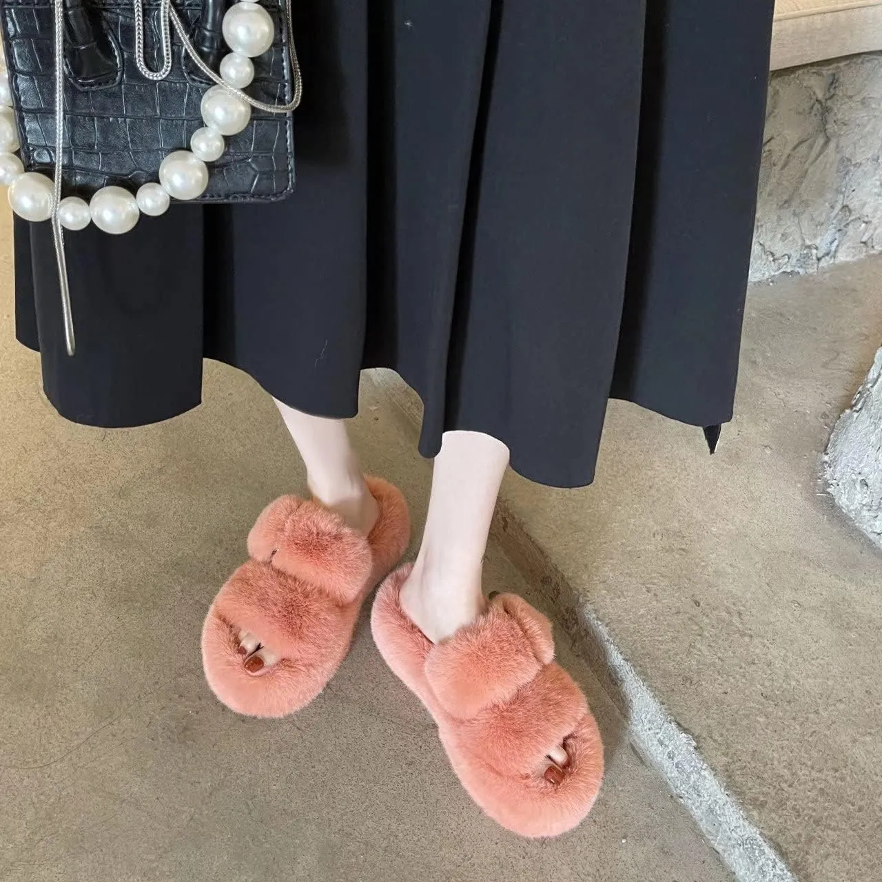 Women's Fuzzy Slippers Open Toe Fur Slides Fluffy Plush Slippers Furry Slip On Slippers House Shoes