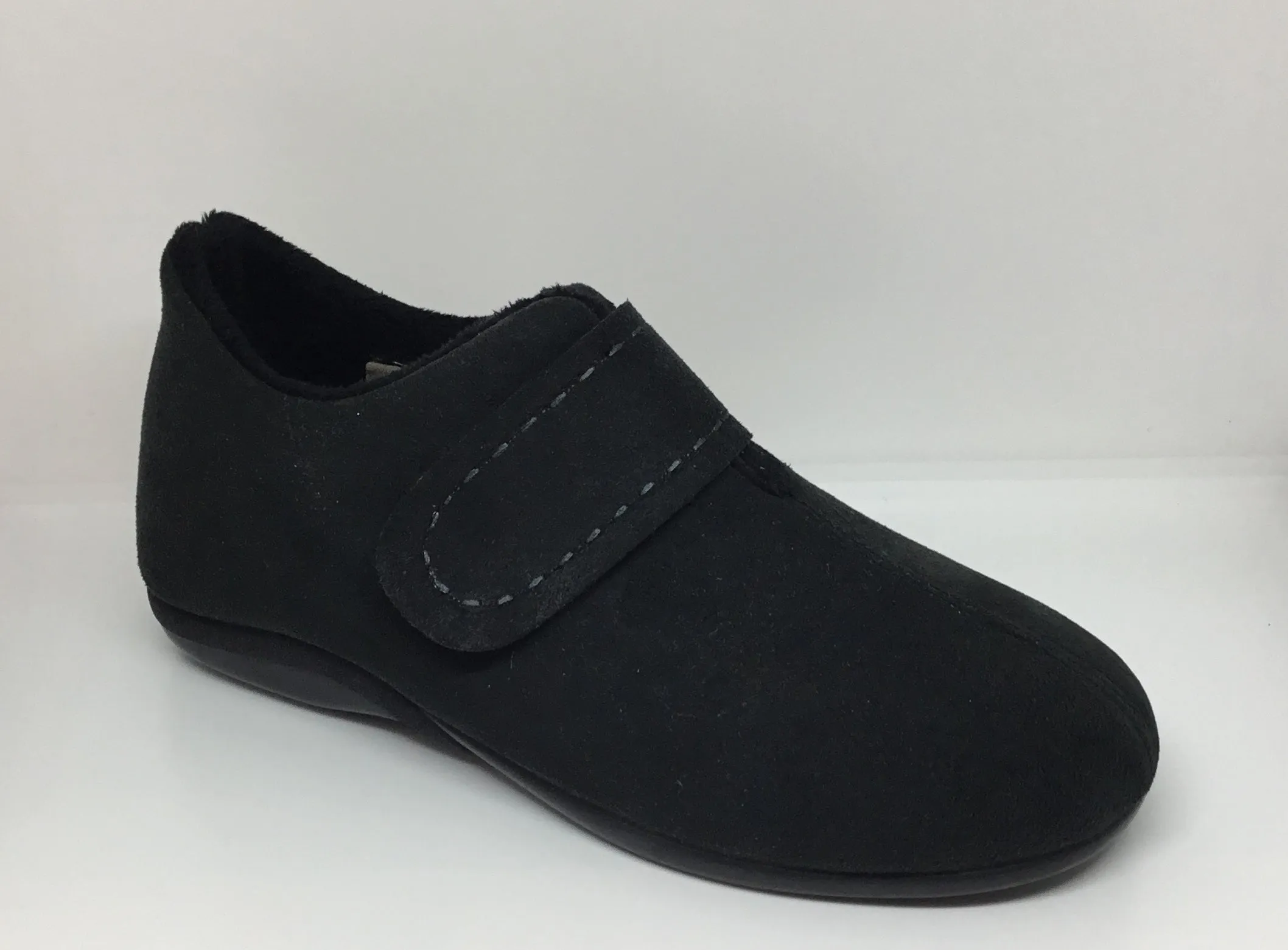 Ziera Snuggles Black Slipper